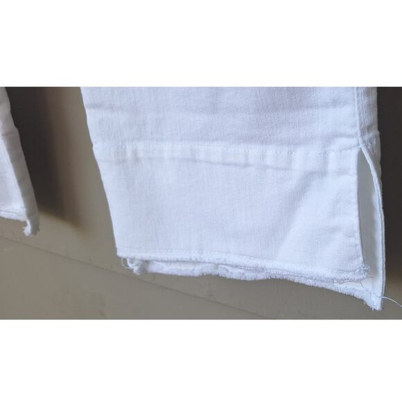 Democracy Ab Solution Kick Flare Capri Crop White Jeans Tummy Control Size 16 - Picture 6 of 10